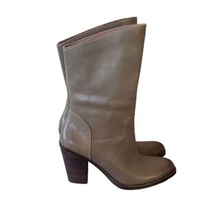Lucky Brand Embrleigh Taupe Gray Leather Boots Size 6 M NWOB